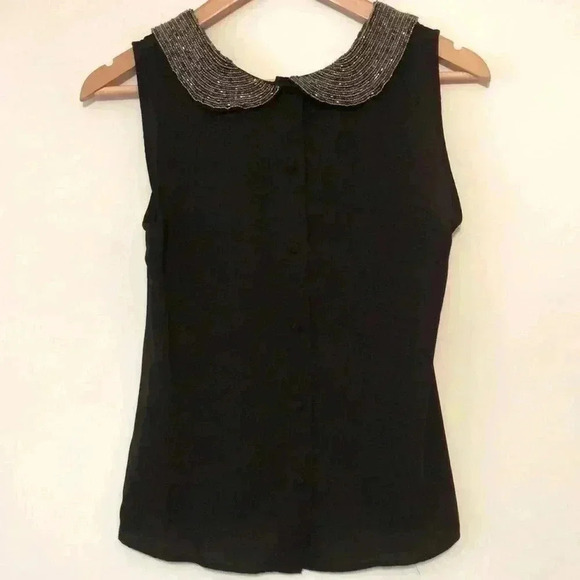 CHANDI & LIA Sleeveless Beaded Collar Blouse - Picture 2 of 7